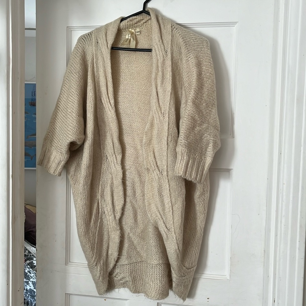 Summum beige sweater size small/medium